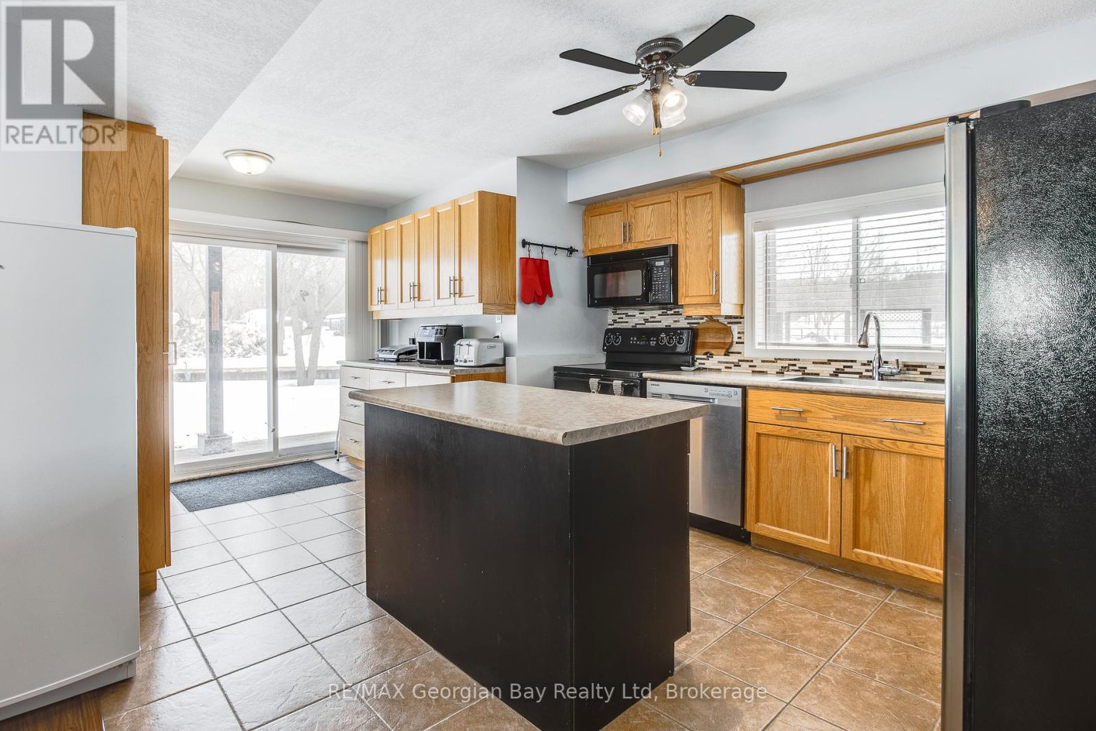 51 Vents Beach Road, Tay, Ontario  L0K 2A0 - Photo 10 - S12018820