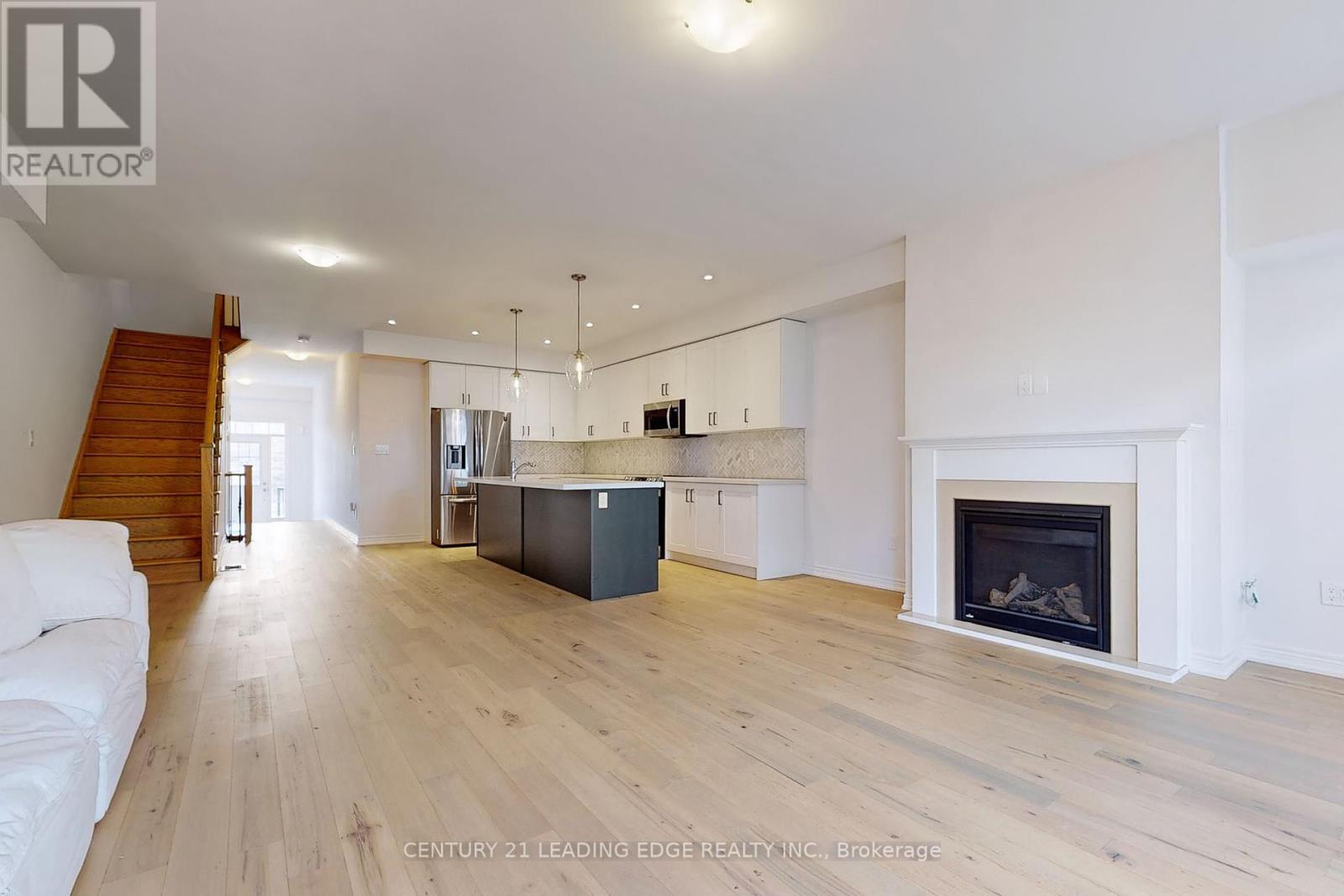 56 Cupples Farm Lane, East Gwillimbury, Ontario  L0G 1M0 - Photo 1 - N12018794