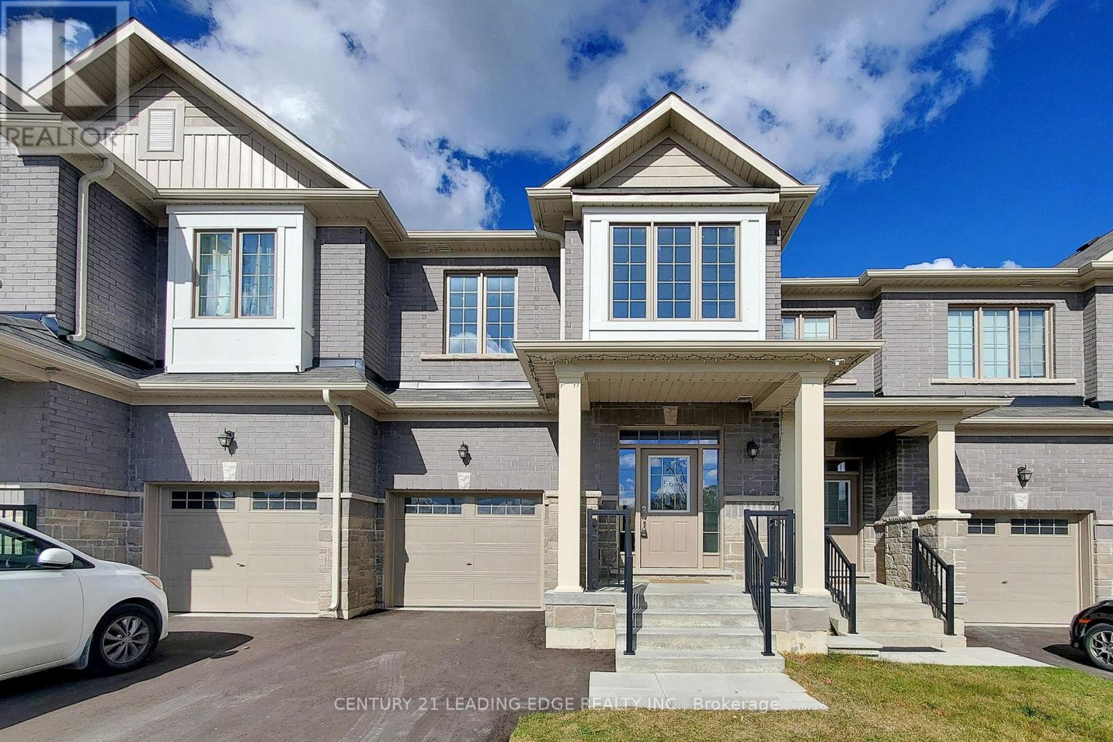 56 Cupples Farm Lane, East Gwillimbury, Ontario  L0G 1M0 - Photo 2 - N12018794