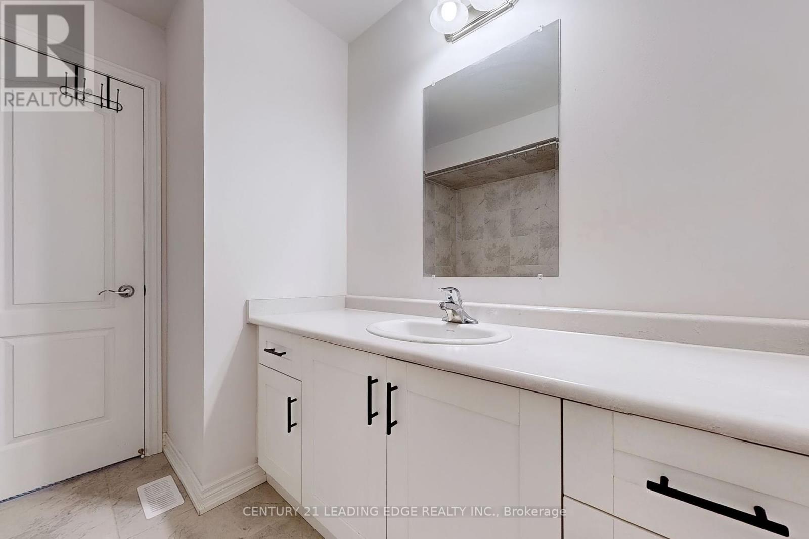 56 Cupples Farm Lane, East Gwillimbury, Ontario  L0G 1M0 - Photo 23 - N12018794