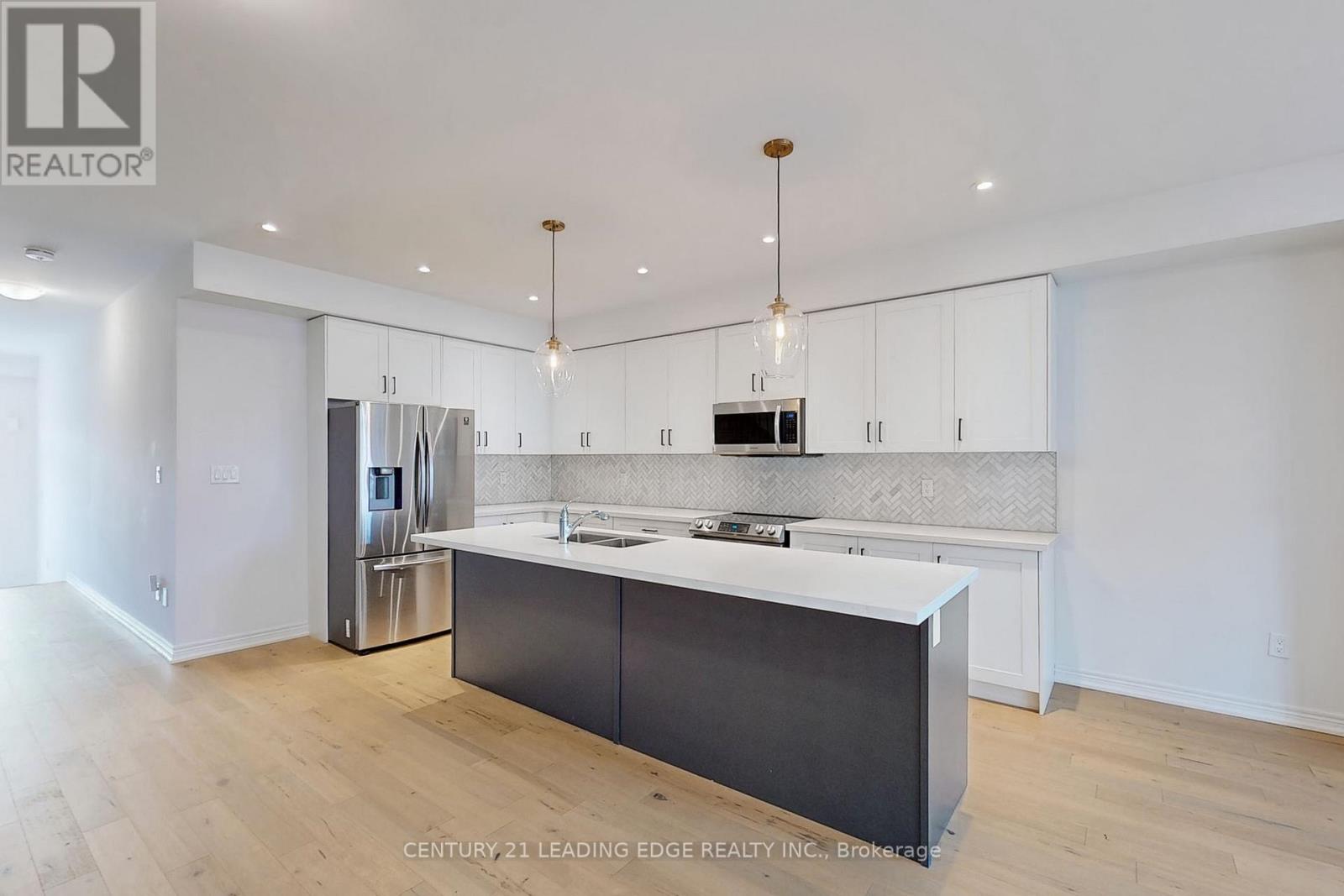56 Cupples Farm Lane, East Gwillimbury, Ontario  L0G 1M0 - Photo 7 - N12018794