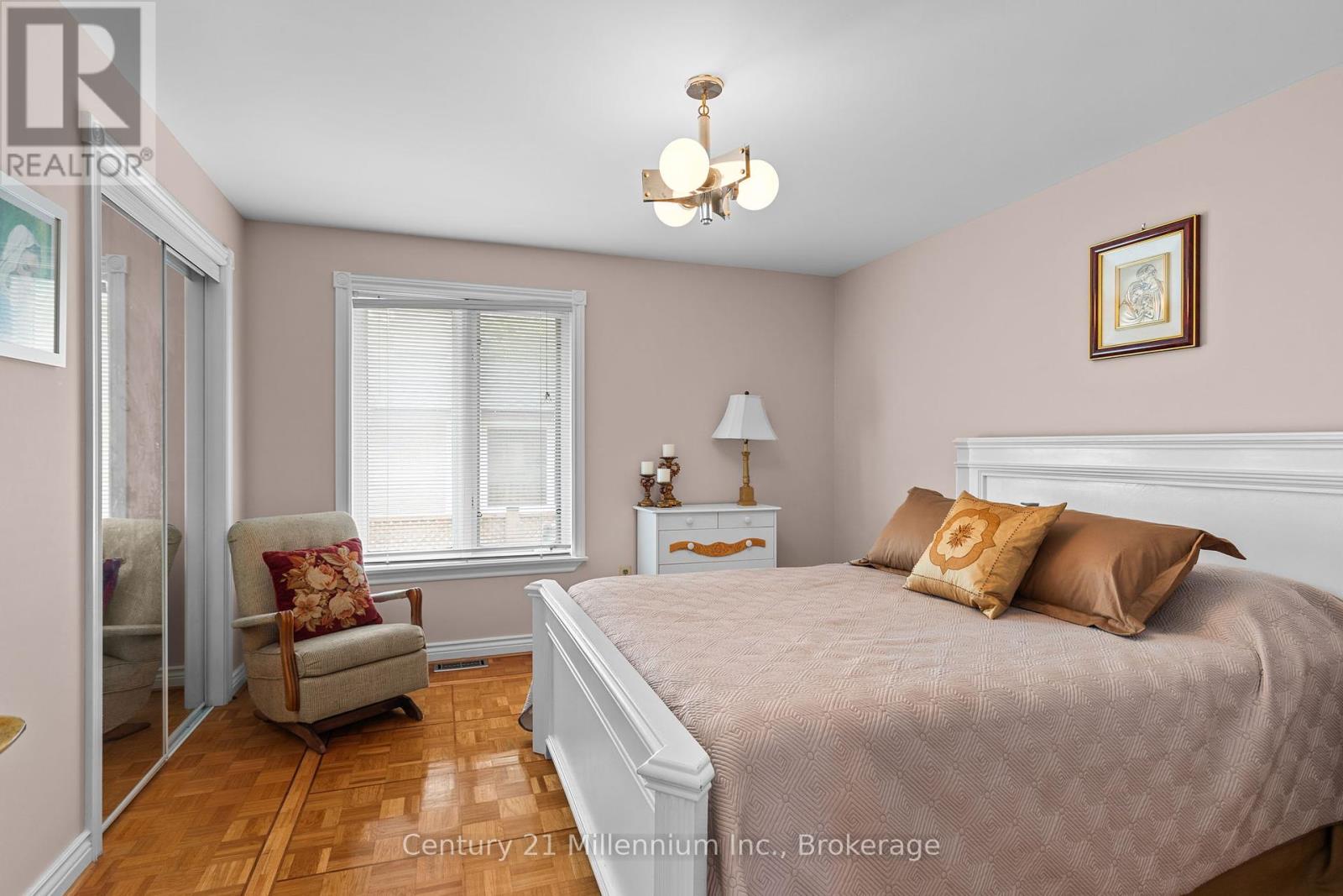 49 32nd Street N, Wasaga Beach, Ontario  L9Z 2C4 - Photo 11 - S12018843