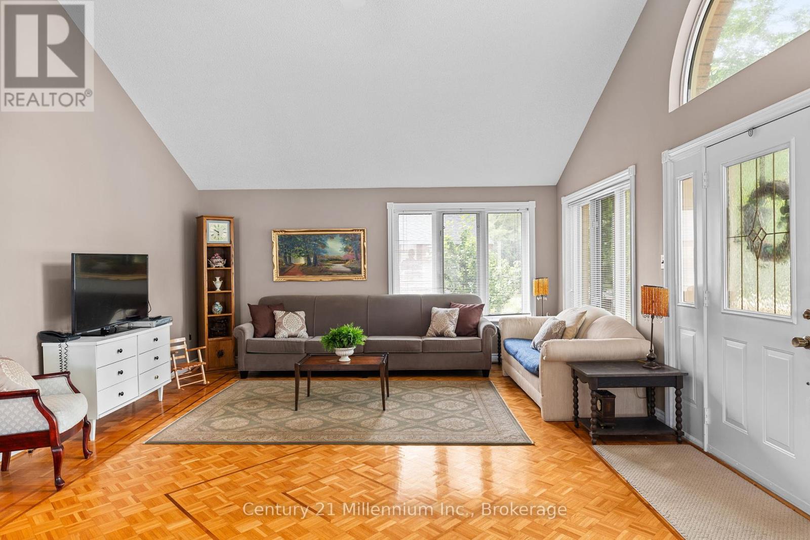 49 32nd Street N, Wasaga Beach, Ontario  L9Z 2C4 - Photo 7 - S12018843