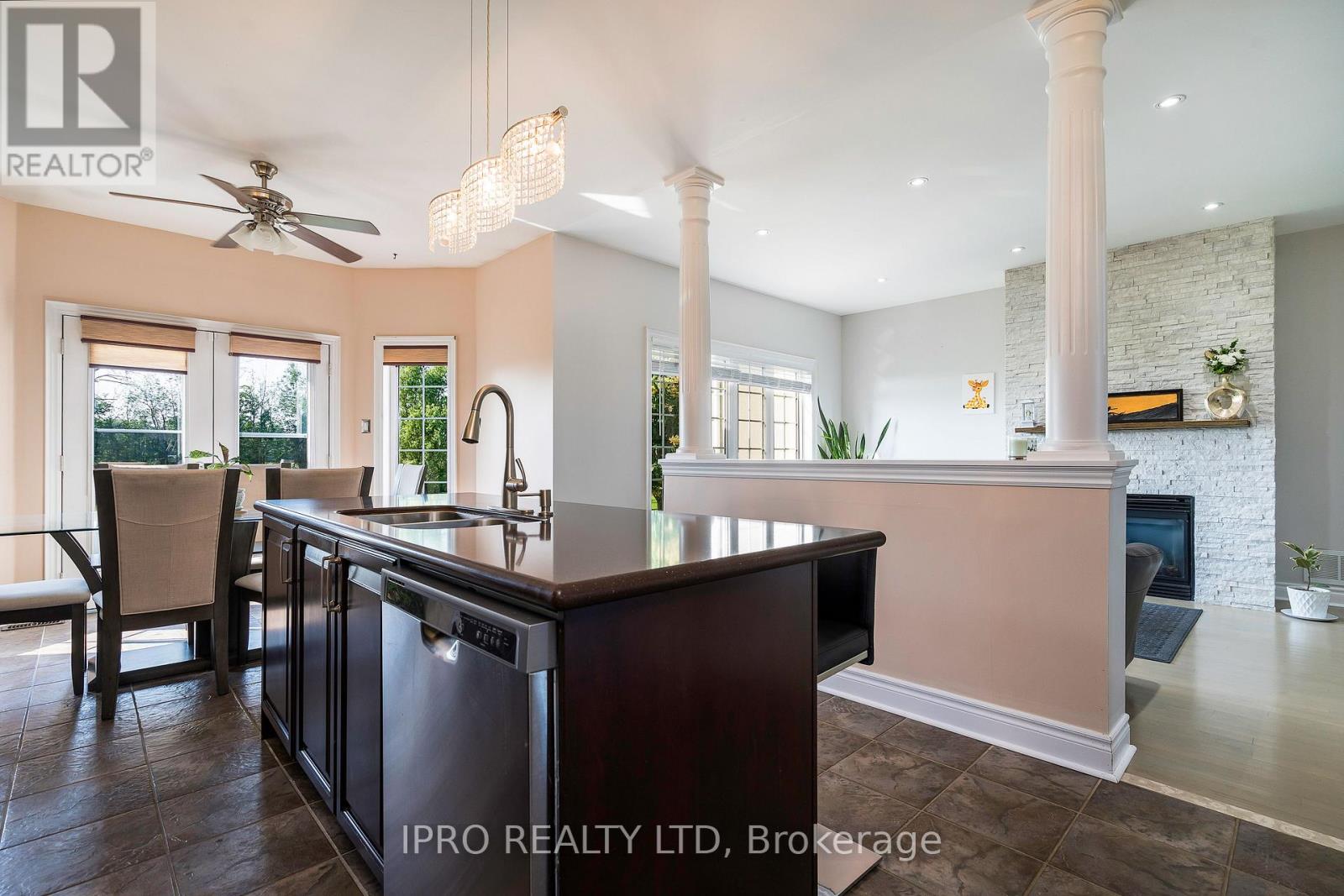 17 Maple Drive, Wasaga Beach, Ontario  L9Z 0A7 - Photo 14 - S12018887