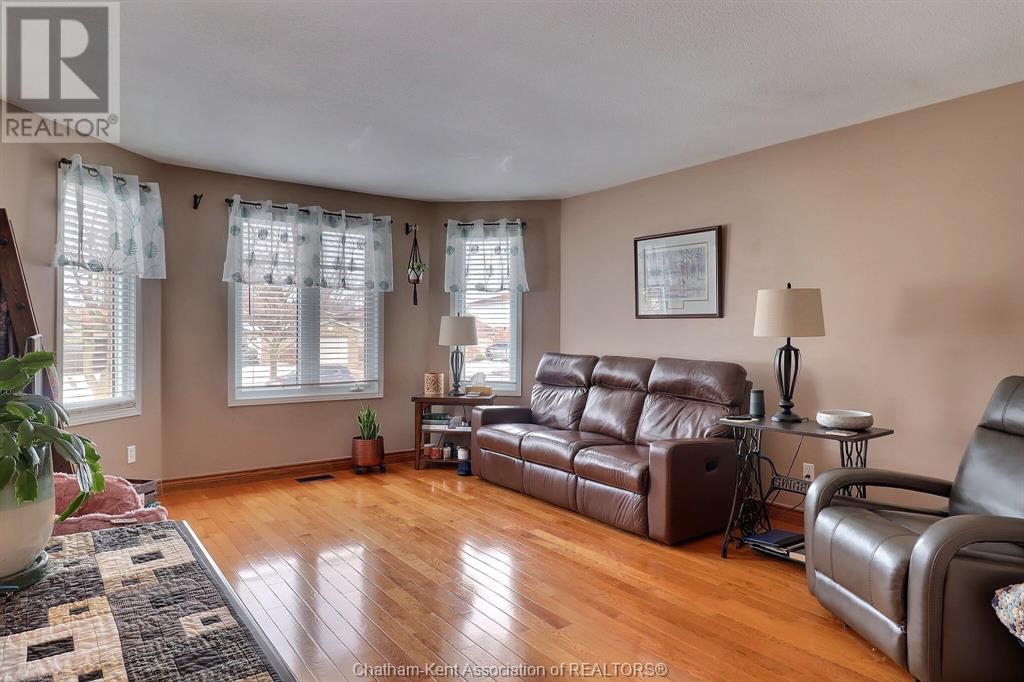 292 Valley Road, Chatham, Ontario  N7L 4Y3 - Photo 12 - 25001792