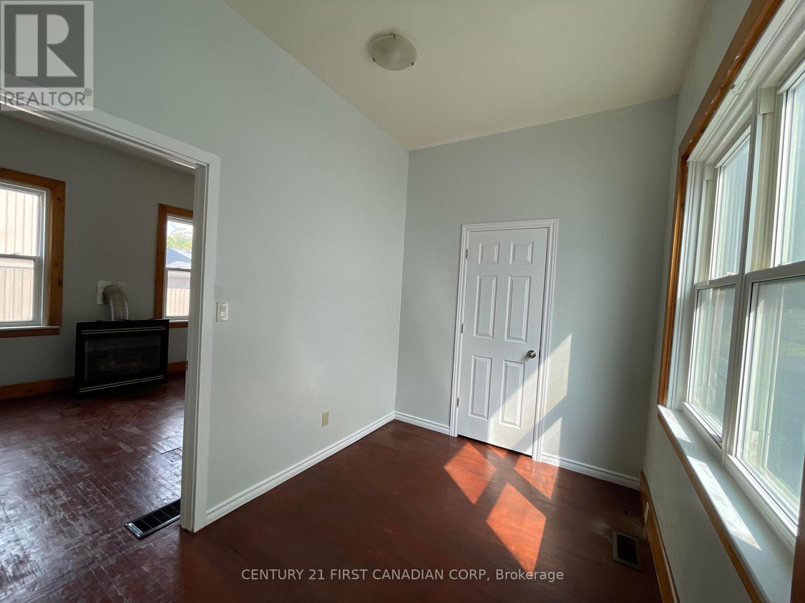 Property at 498 EGERTON STREET image 5
