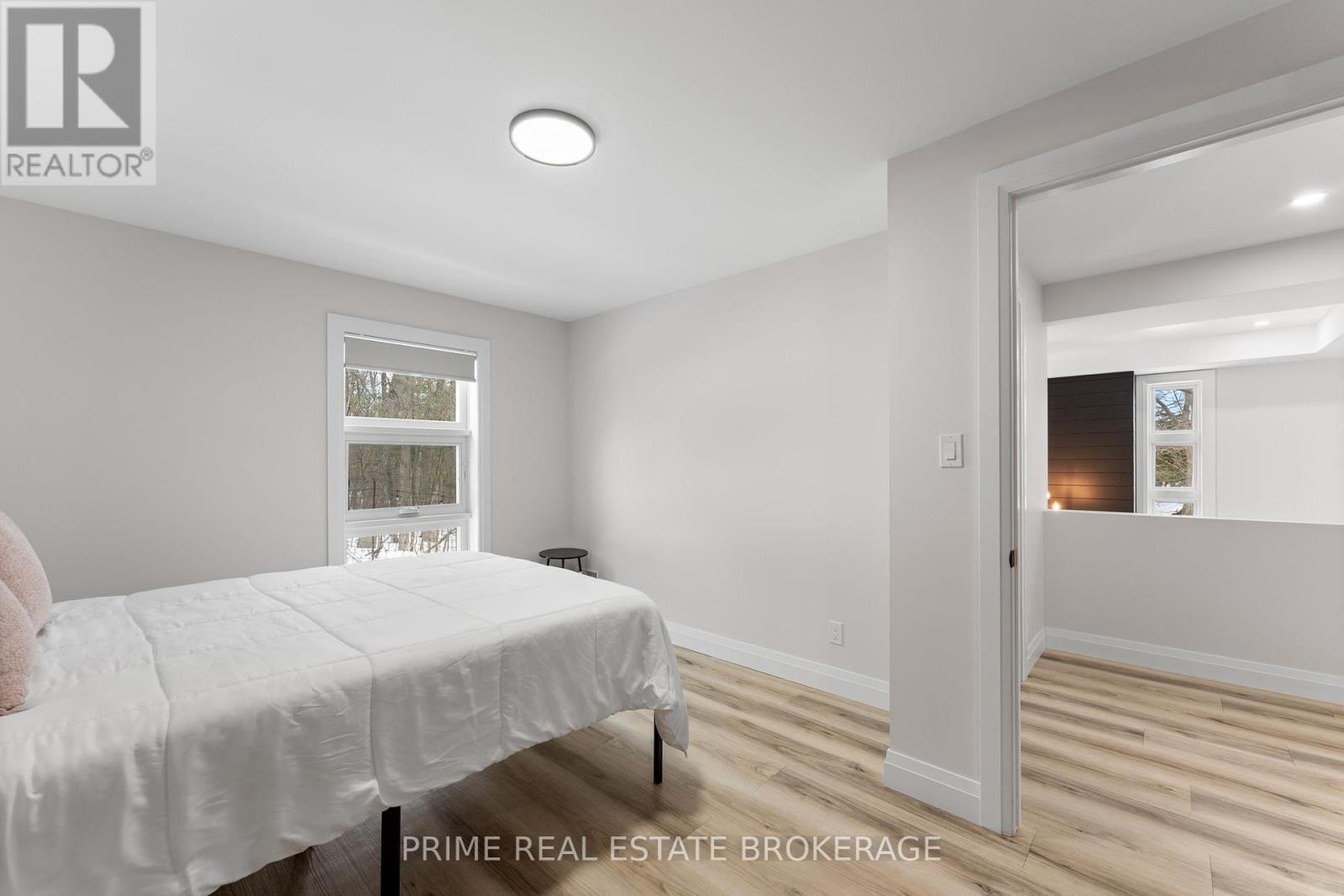 35 Walker Street, Lambton Shores, Ontario  N0M 1T0 - Photo 25 - X12018993