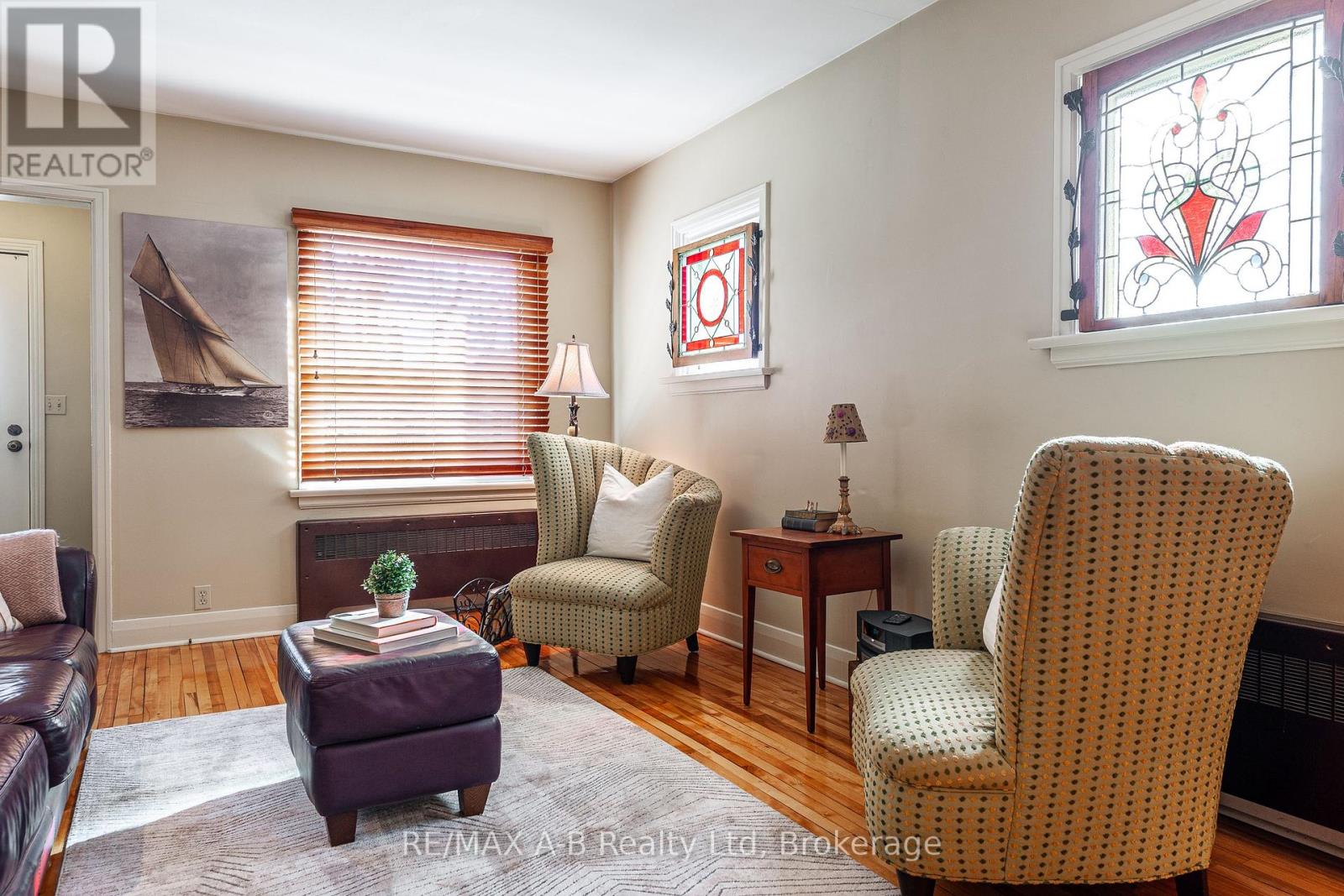 Photo 10 of 50 for 119 Thornton Avenue