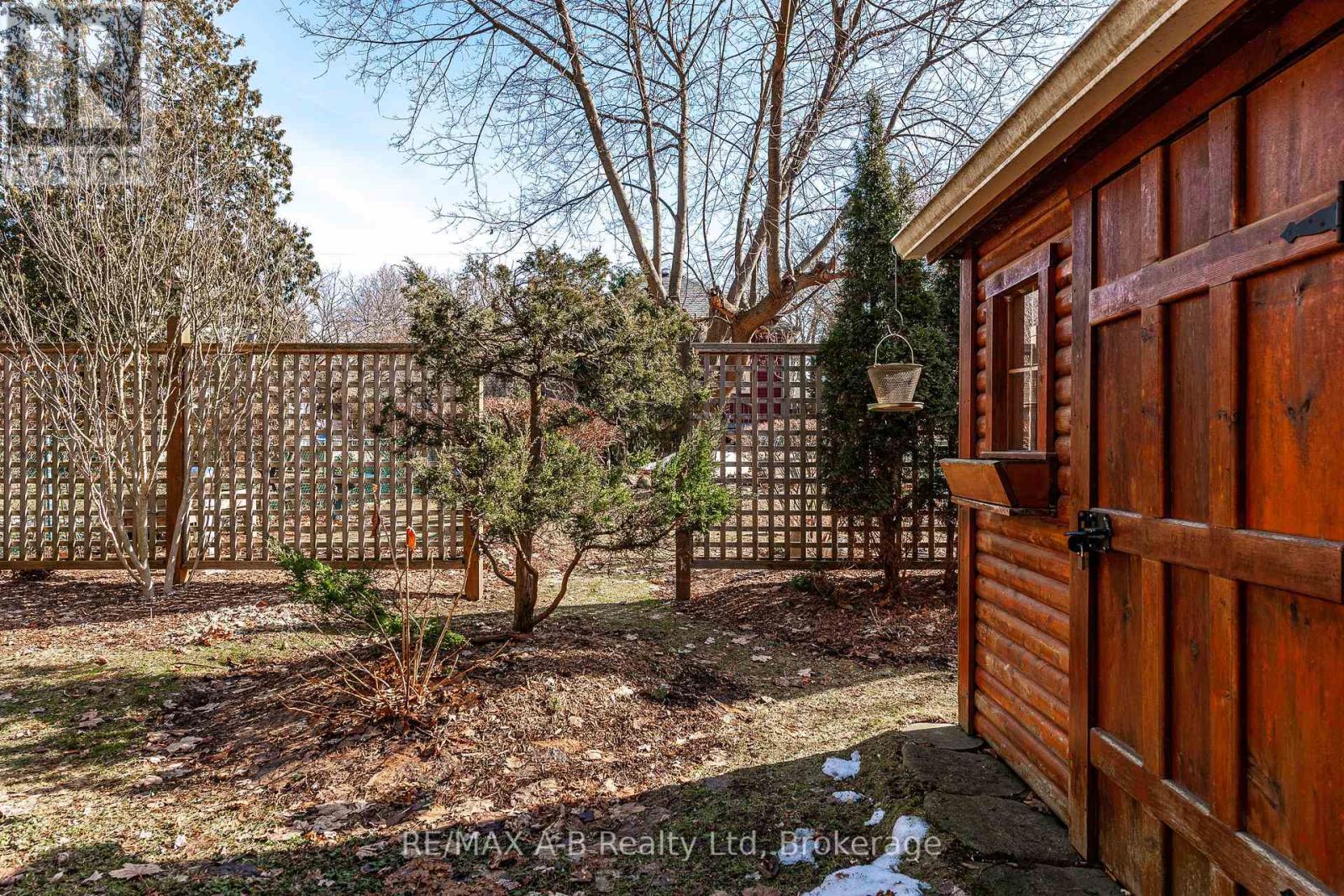 Photo 44 of 50 for 119 Thornton Avenue