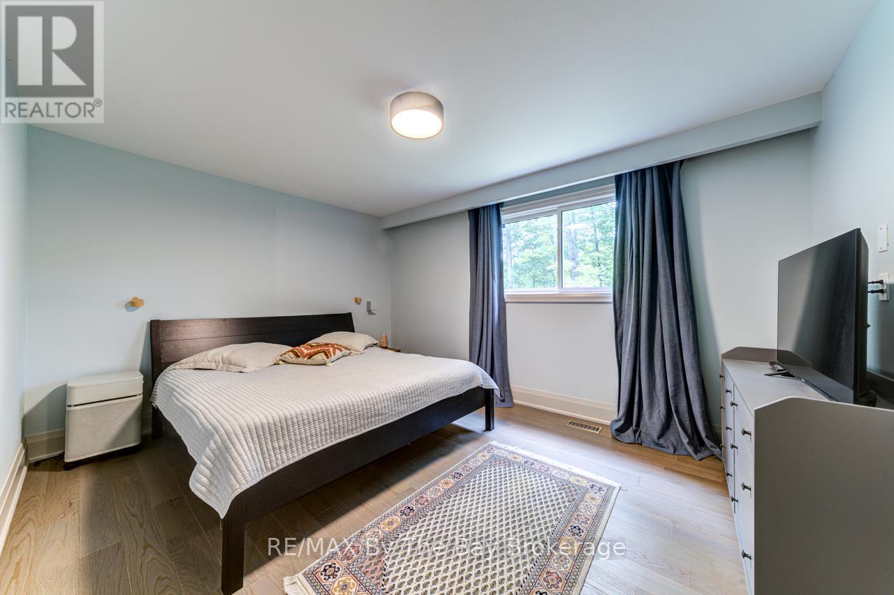 63 Rodrium Road, Wasaga Beach, Ontario  L9Z 1R5 - Photo 32 - S12019056