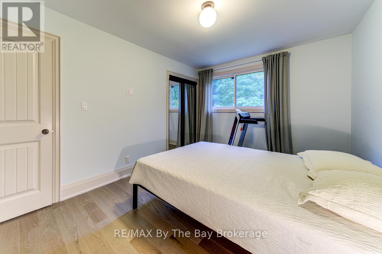 63 Rodrium Road, Wasaga Beach, Ontario  L9Z 1R5 - Photo 36 - S12019056