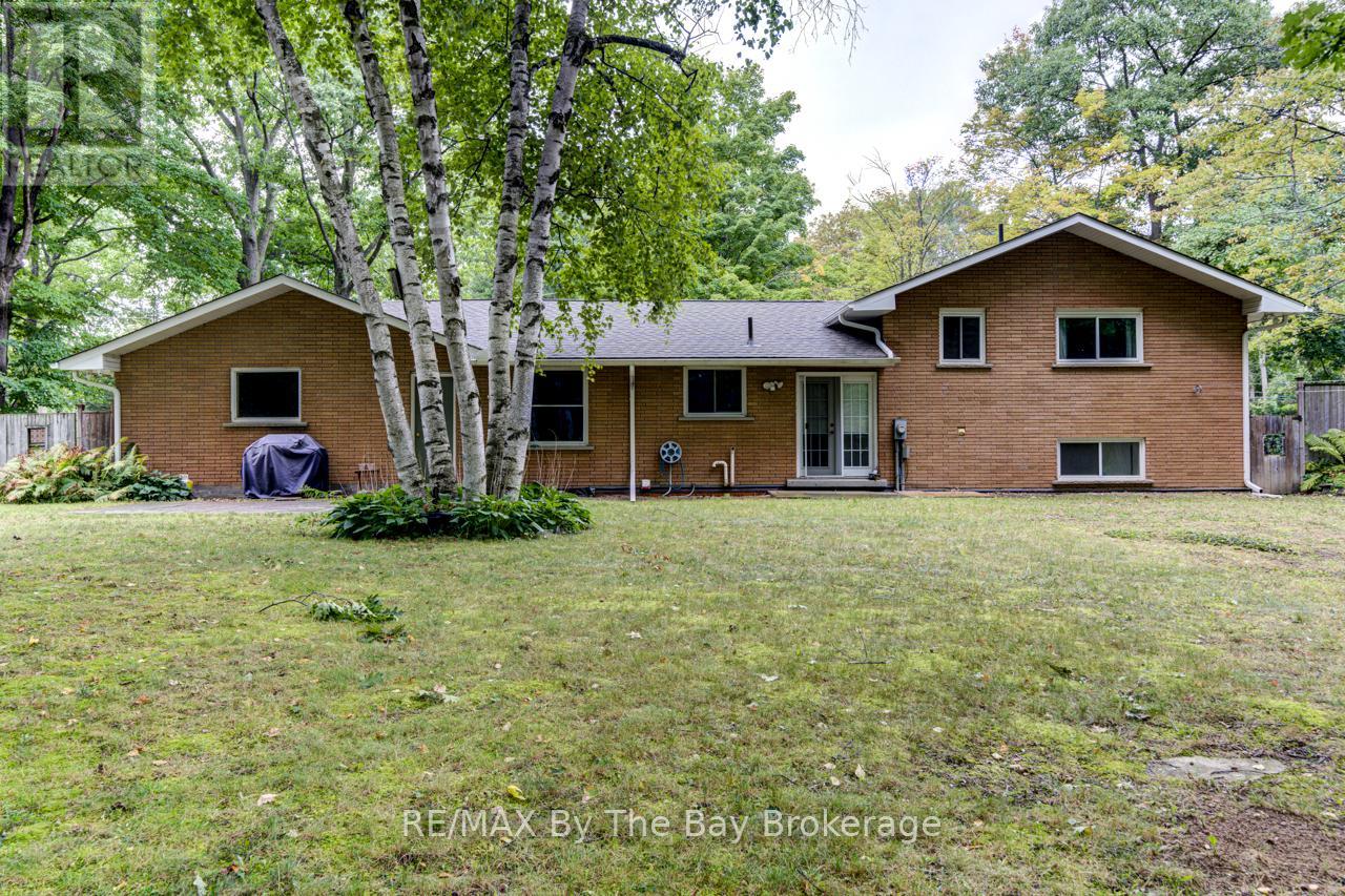 63 Rodrium Road, Wasaga Beach, Ontario  L9Z 1R5 - Photo 44 - S12019056