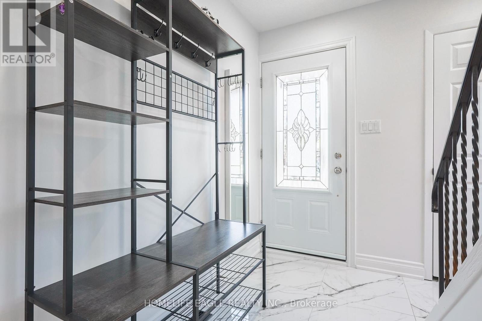 Property at 199 HOLLYBERRY TRAIL image 4