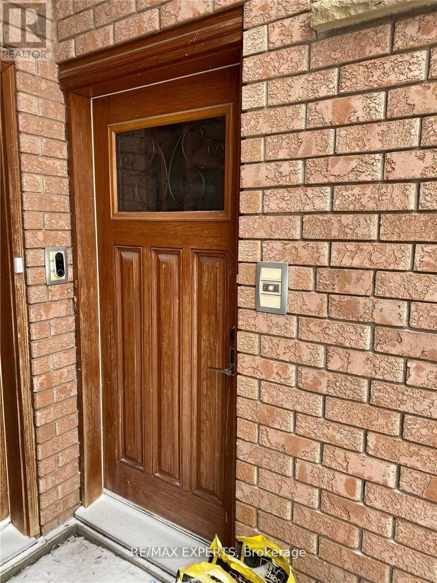 Bsmt - 1874 Fairport Road, Pickering, Ontario  L1V 1T4 - Photo 3 - E12018980