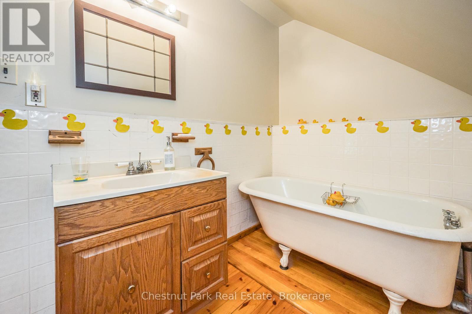 443 Centre Diagonal Road, South Bruce Peninsula, Ontario  N0H 2T0 - Photo 28 - X12008474