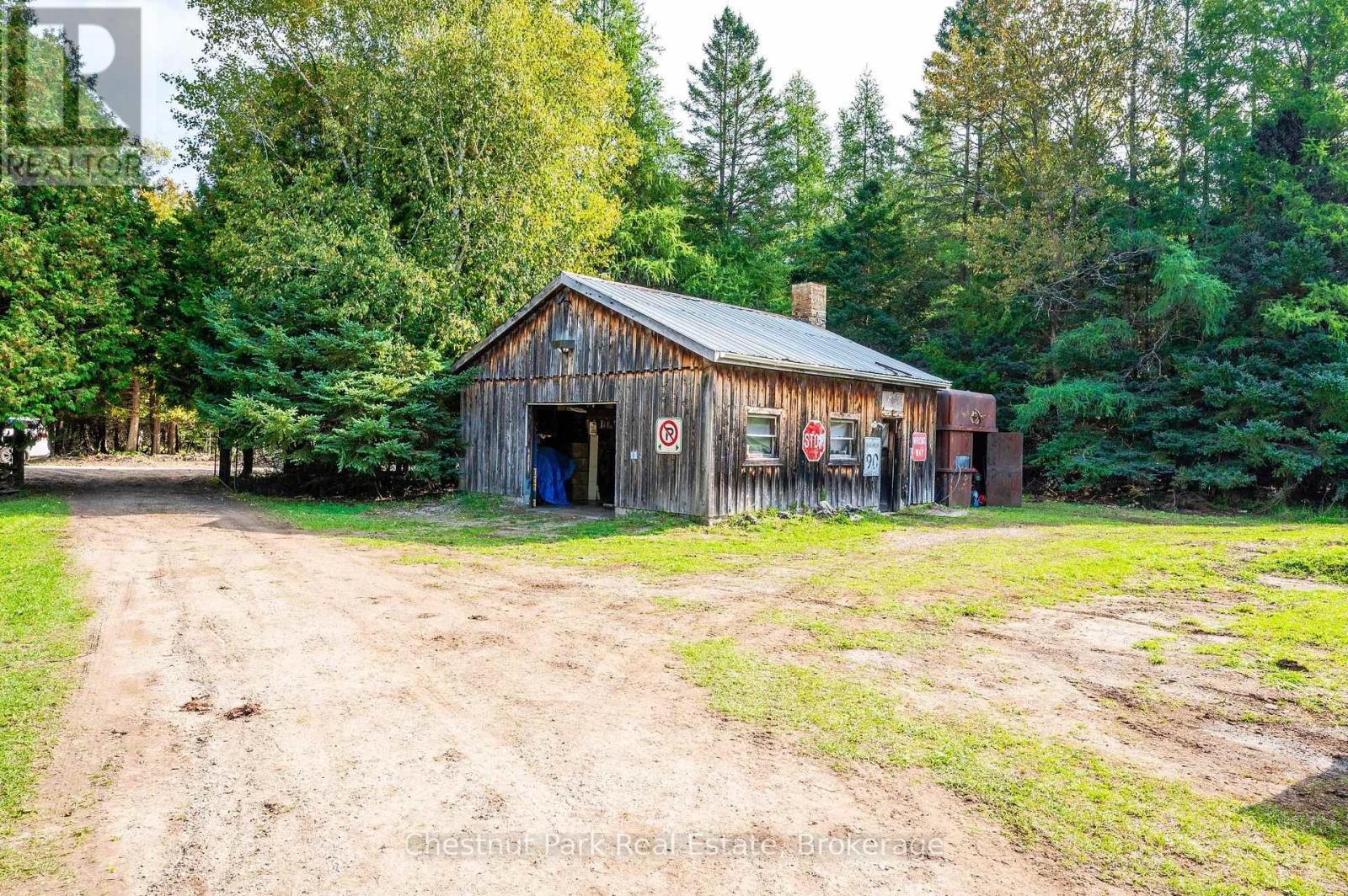 443 Centre Diagonal Road, South Bruce Peninsula, Ontario  N0H 2T0 - Photo 37 - X12008474