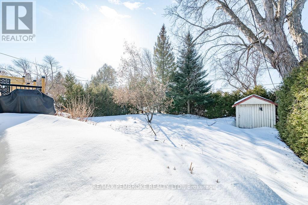 326 Chamberlain Street, Pembroke, Ontario  K8A 2M8 - Photo 31 - X12019093