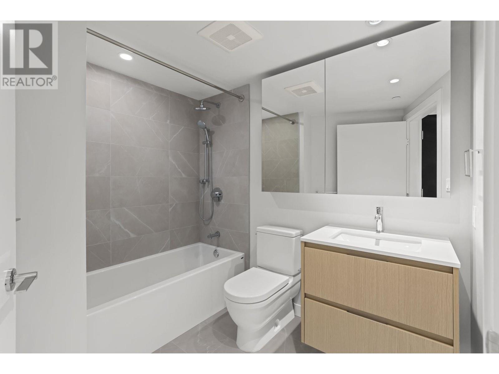 318 1500 Fern Street, North Vancouver, British Columbia  V7J 0E6 - Photo 14 - R2977862