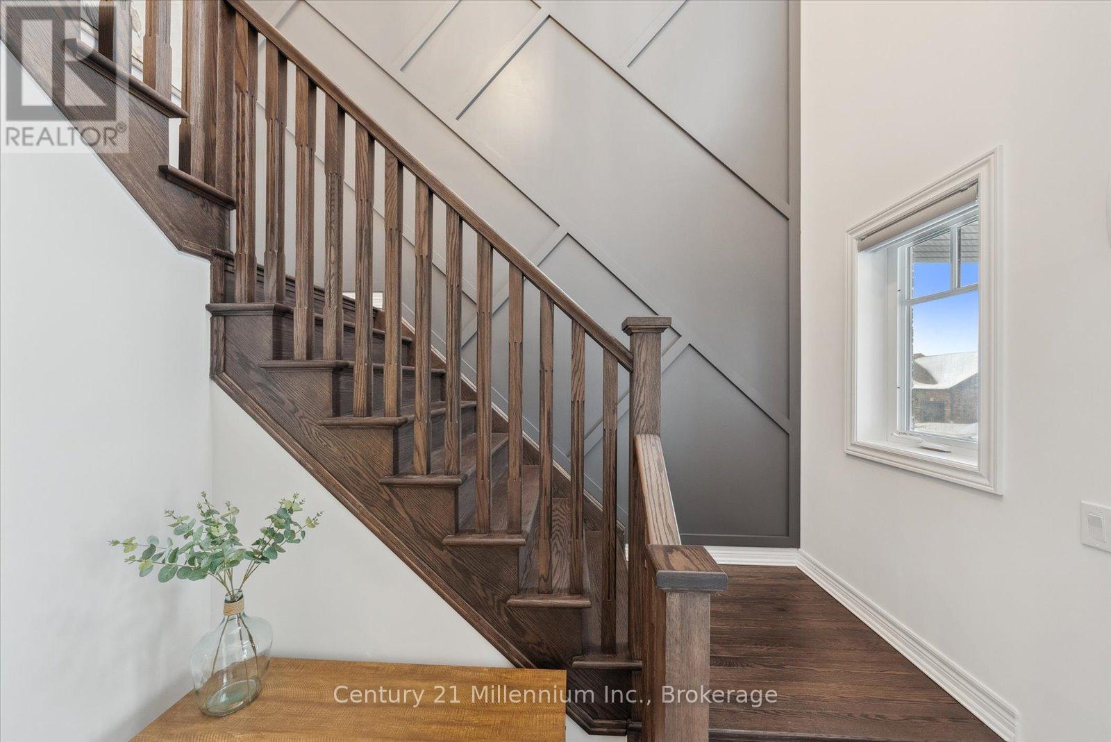 16 Bassett Street, Collingwood, Ontario  L9Y 3B7 - Photo 7 - S12019084