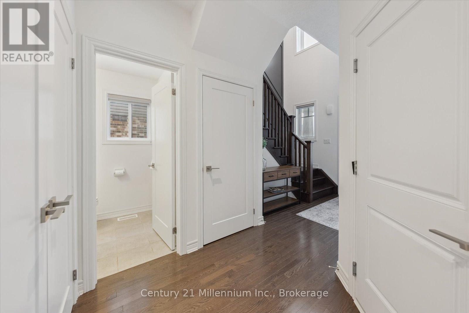 16 Bassett Street, Collingwood, Ontario  L9Y 3B7 - Photo 9 - S12019084