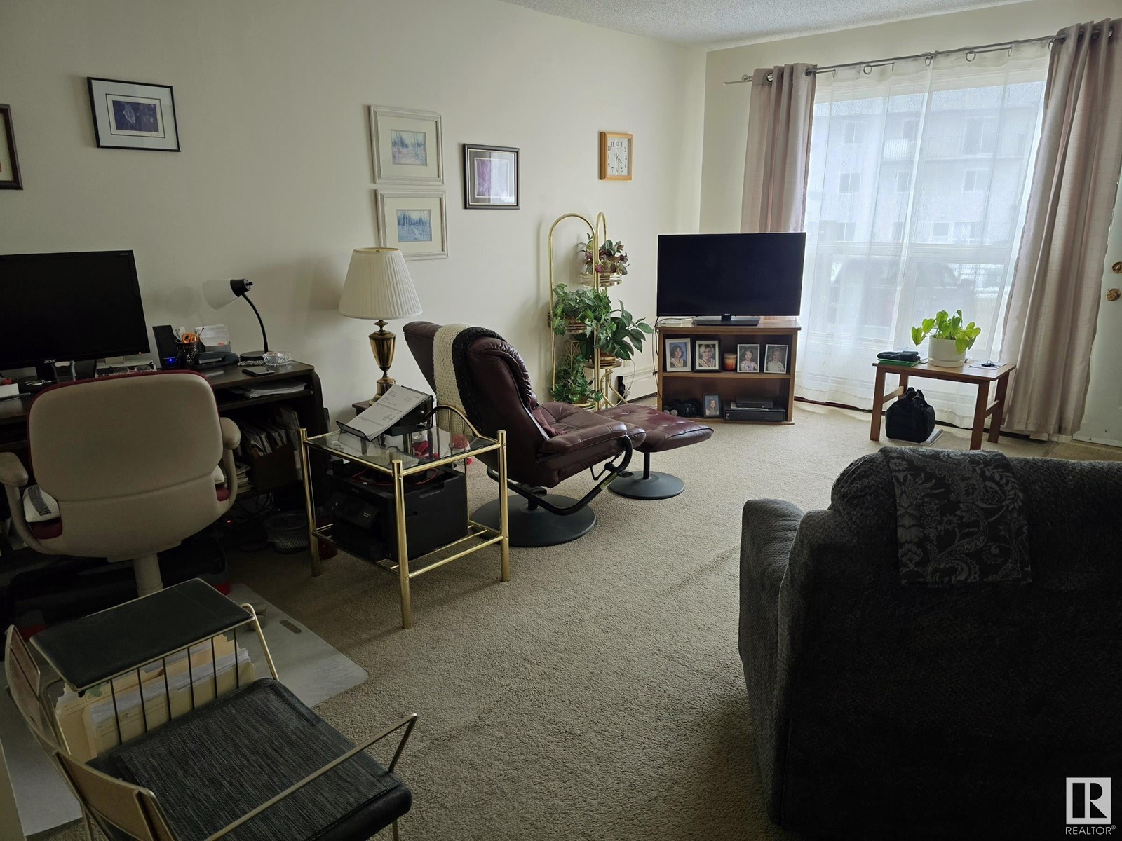 Property at #112 6103 35A AV NW image 3