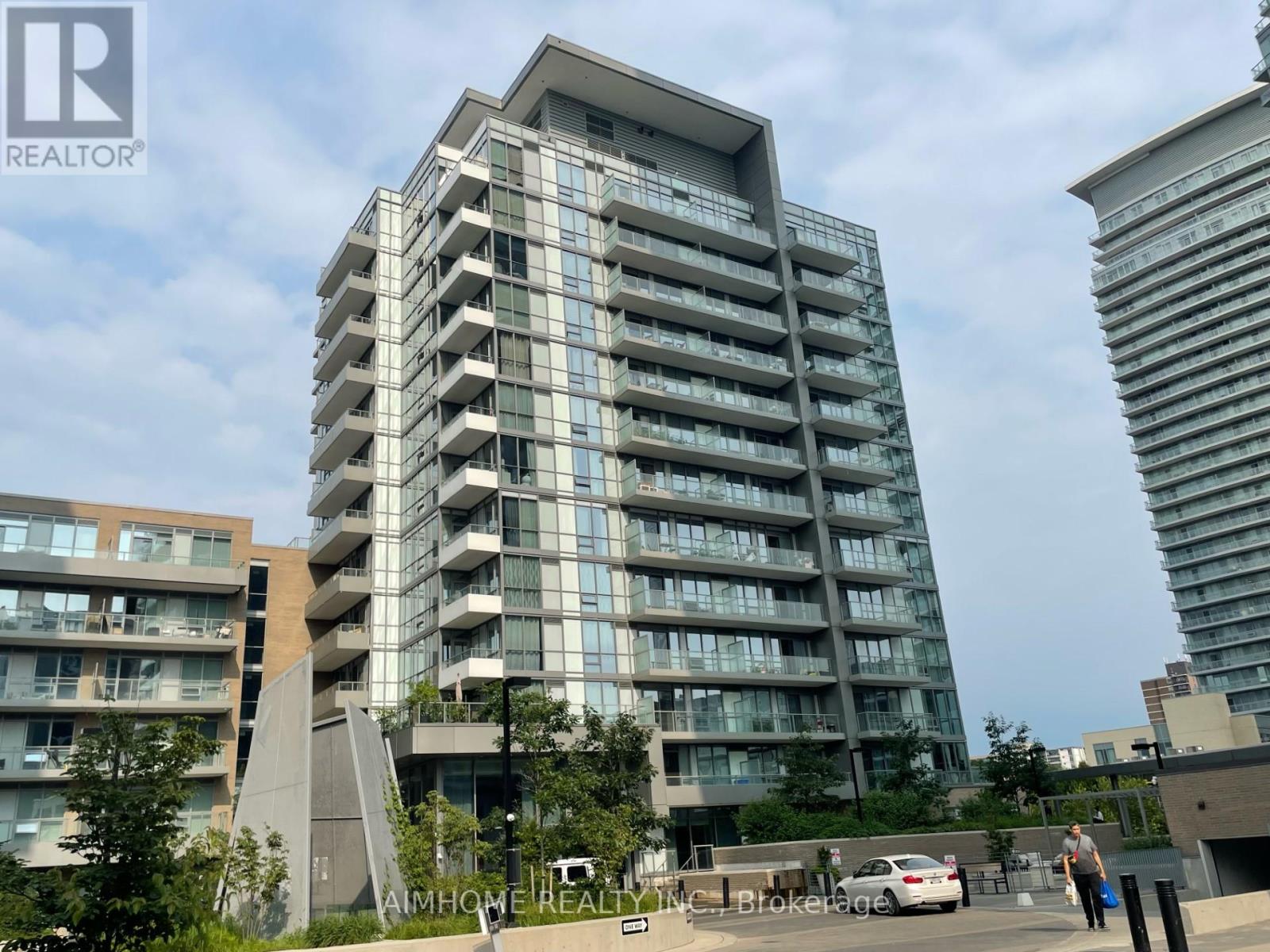 905 - 52 FOREST MANOR ROAD, Toronto, Ontario