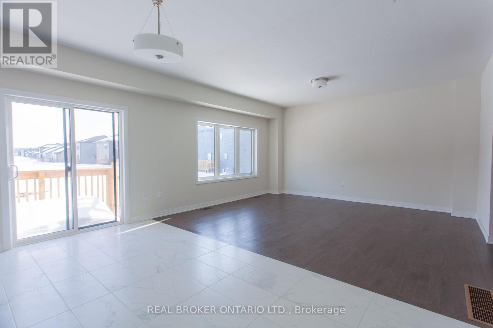 3186 Searidge Street, Severn, Ontario  L3V 8R1 - Photo 13 - E12019095