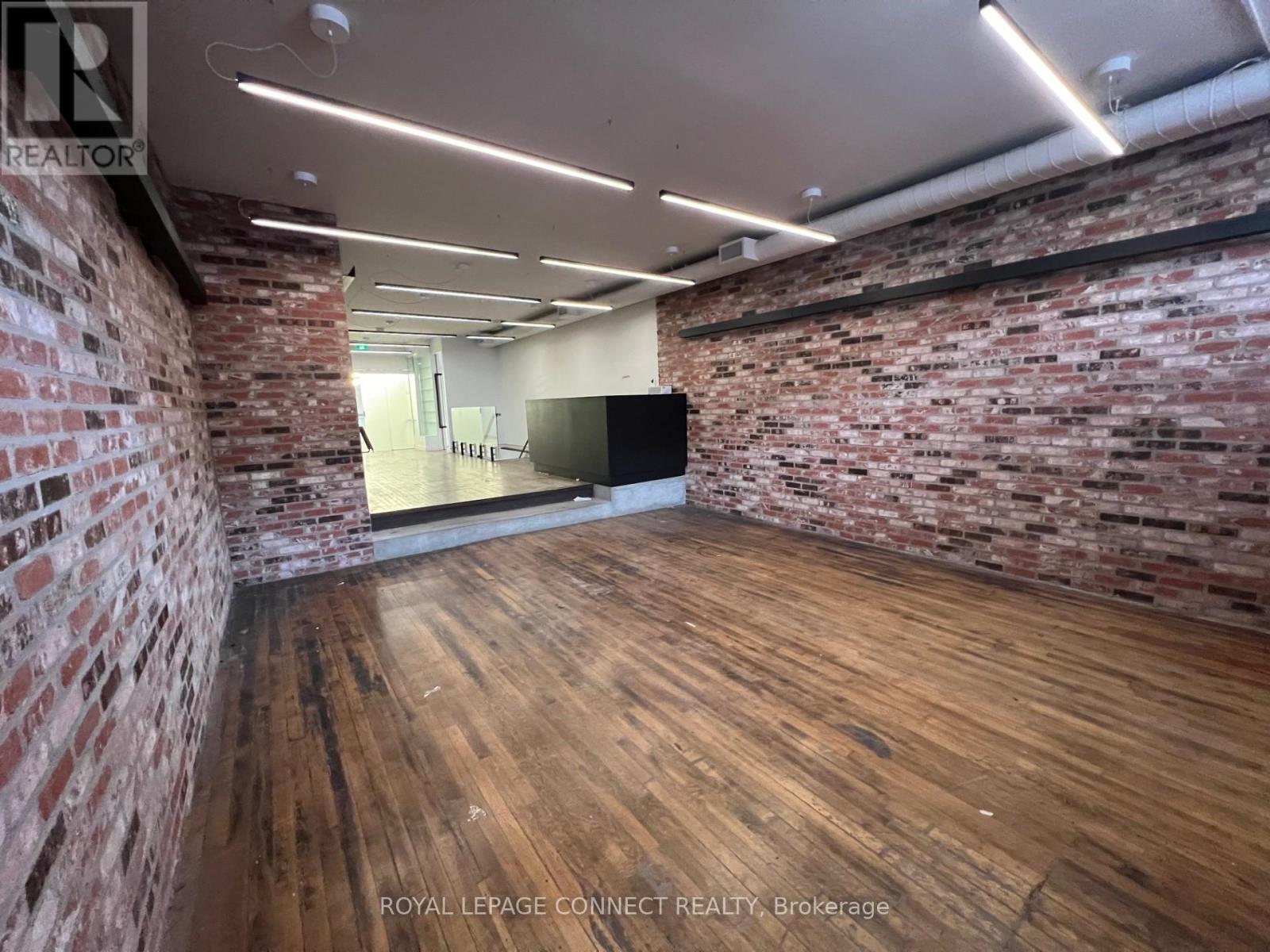 Main - 406 Roncesvalles Avenue, Toronto, Ontario  M6R 2M9 - Photo 32 - W12019085