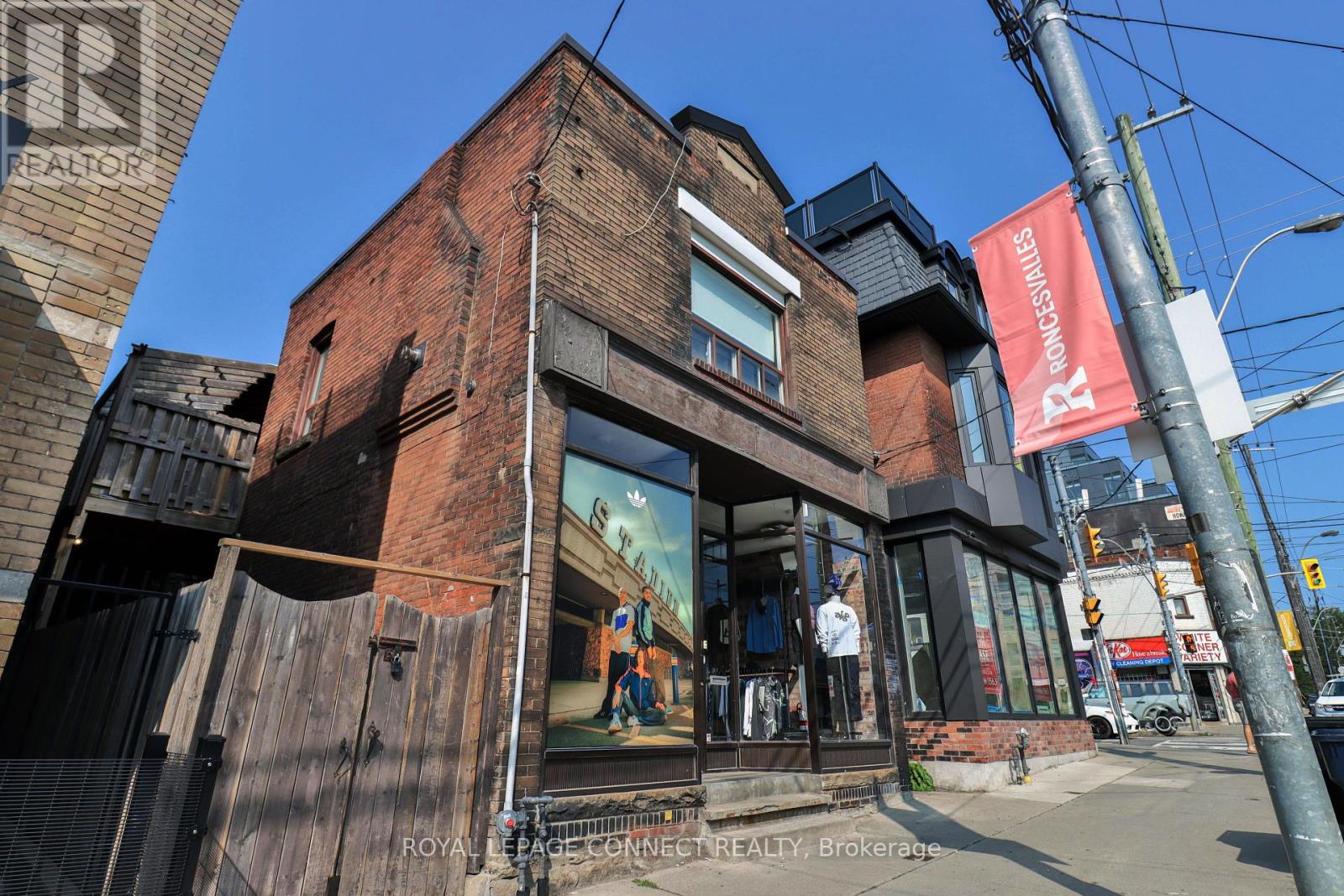 Main - 406 Roncesvalles Avenue, Toronto, Ontario  M6R 2M9 - Photo 4 - W12019085