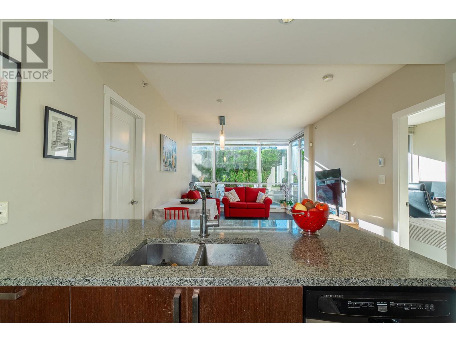 507 2978 Glen Drive, Coquitlam, British Columbia  V3B 0C3 - Photo 8 - R2977484