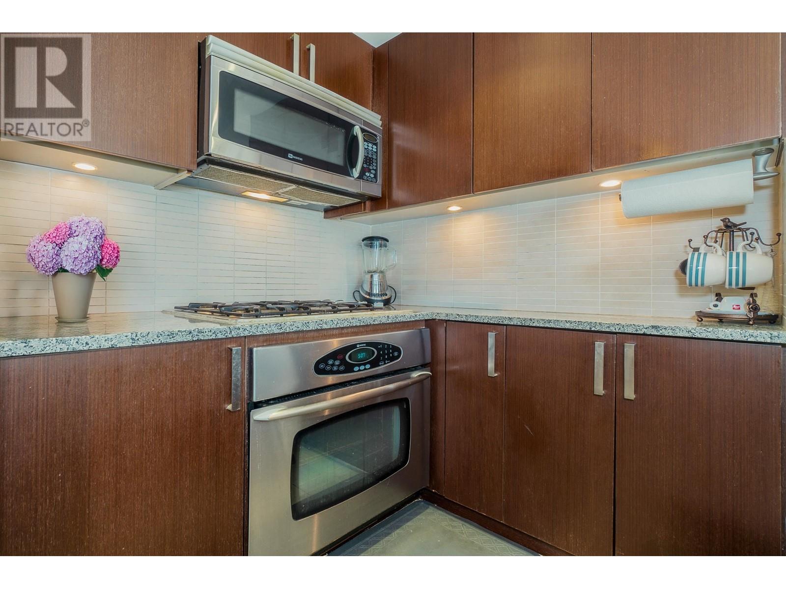 507 2978 Glen Drive, Coquitlam, British Columbia  V3B 0C3 - Photo 7 - R2977484