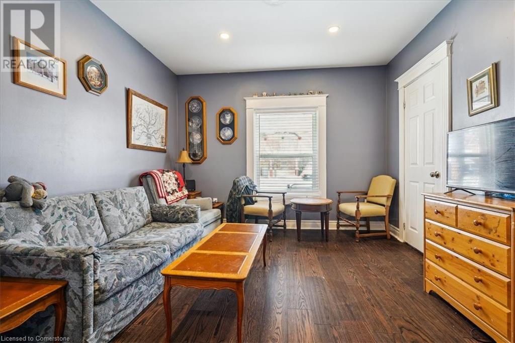 Property at 341 GEORGE Street S image 4