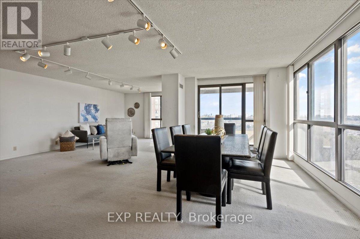 1405 - 3 Concorde Place, Toronto, Ontario  M3C 3K7 - Photo 9 - C12019189