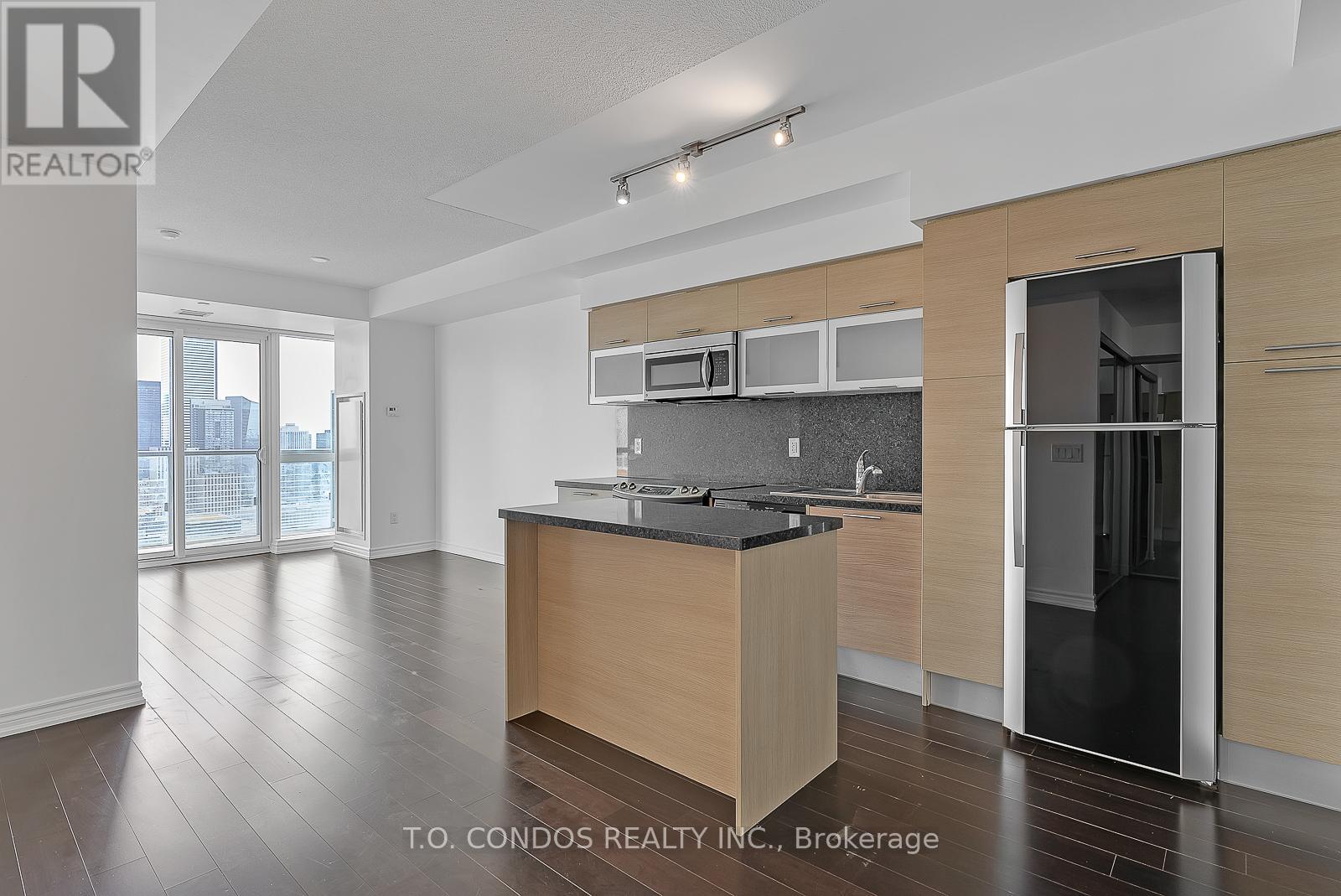 3808 - 386 Yonge Street, Toronto, Ontario  M5B 0A5 - Photo 4 - C12018474