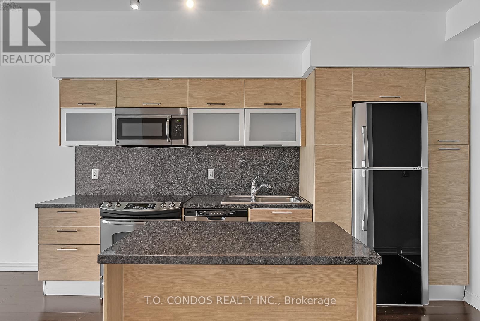 3808 - 386 Yonge Street, Toronto, Ontario  M5B 0A5 - Photo 9 - C12018474