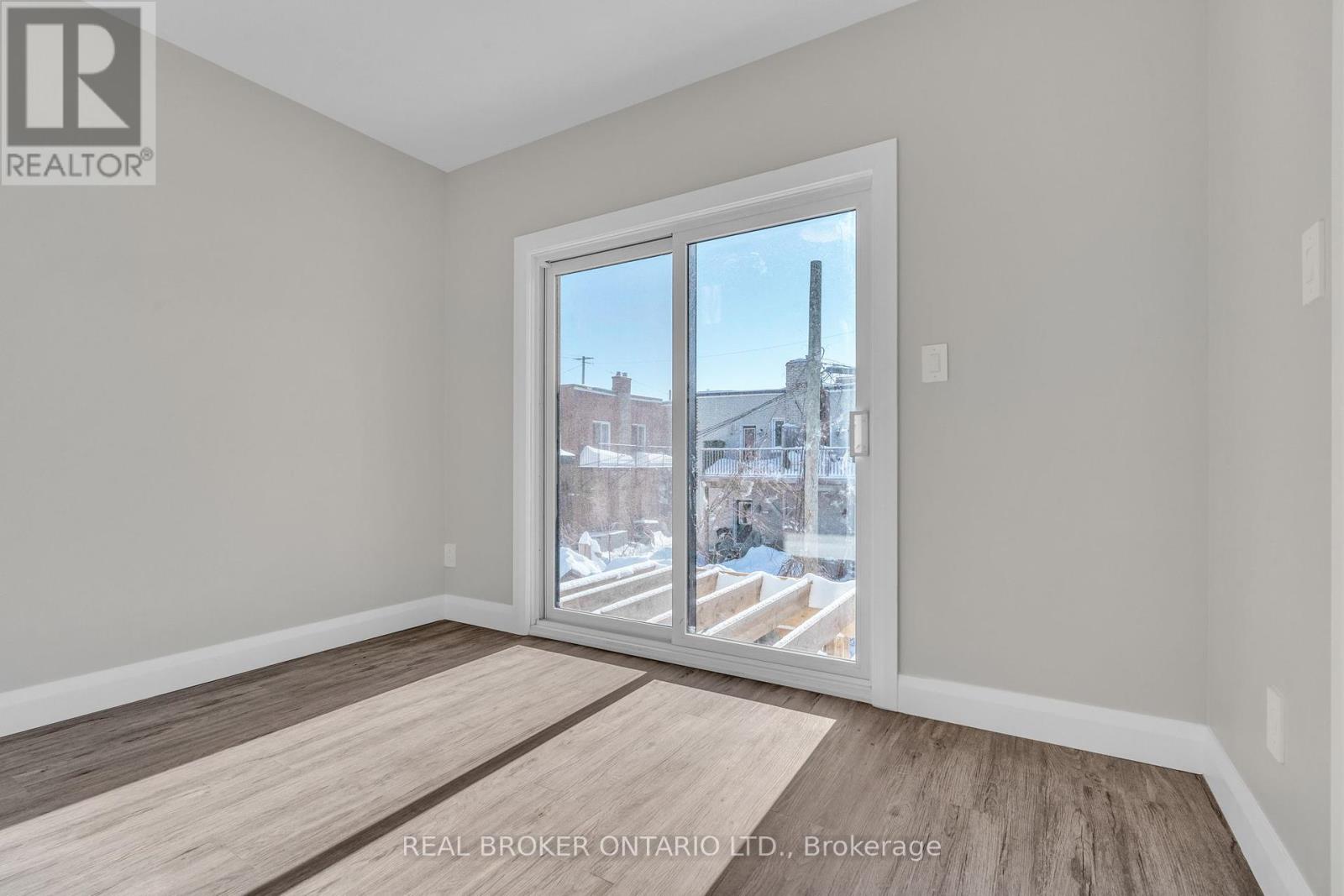 A - 404 Arlington Avenue, Ottawa, Ontario  K1R 6Z6 - Photo 16 - X12019198