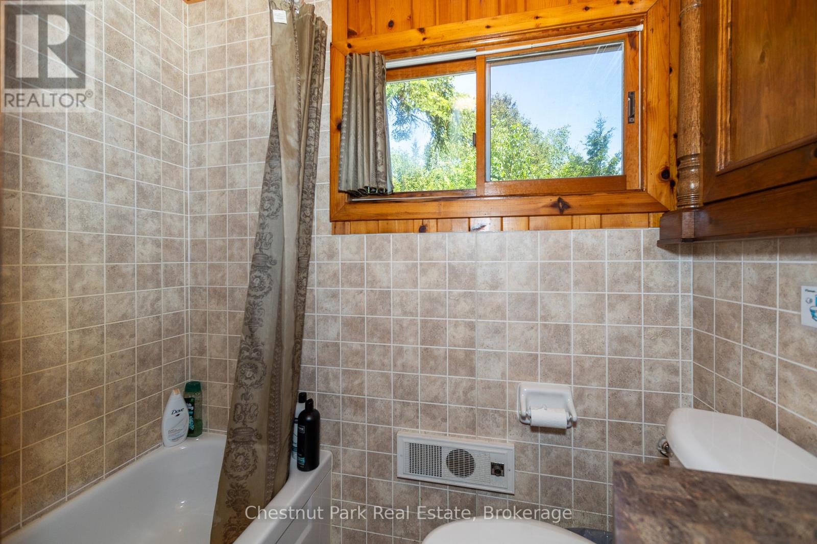 93 Borden Drive, Northern Bruce Peninsula, Ontario  N0H 2R0 - Photo 25 - X12018888