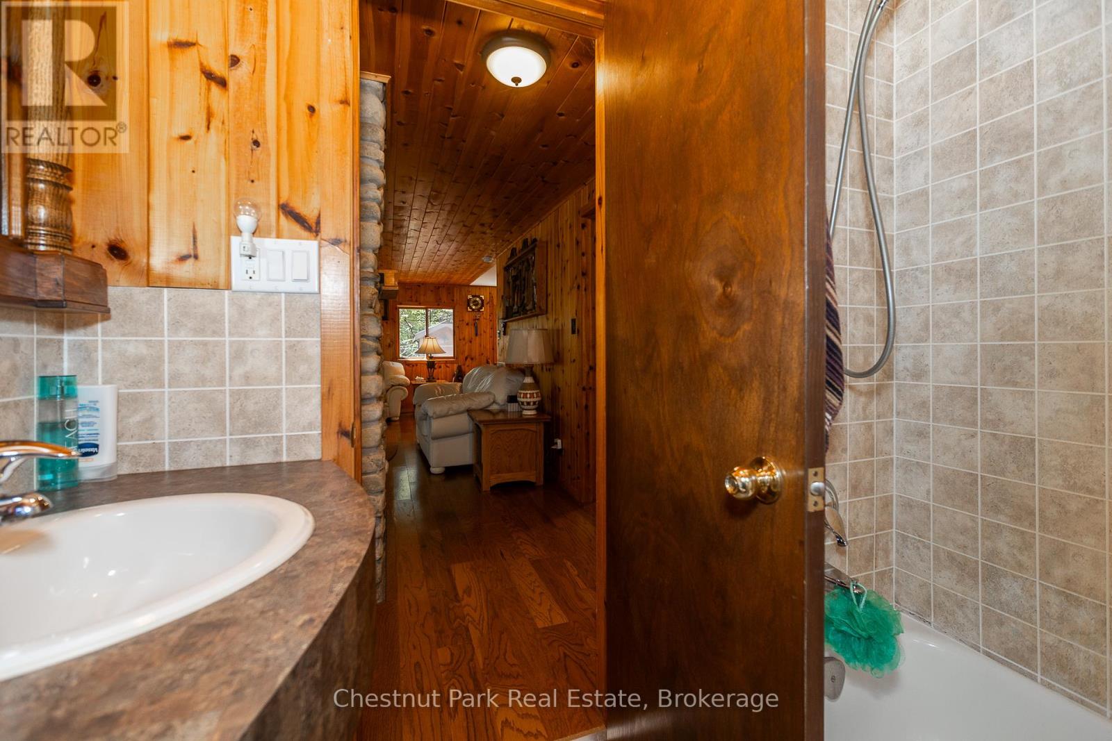 93 Borden Drive, Northern Bruce Peninsula, Ontario  N0H 2R0 - Photo 26 - X12018888