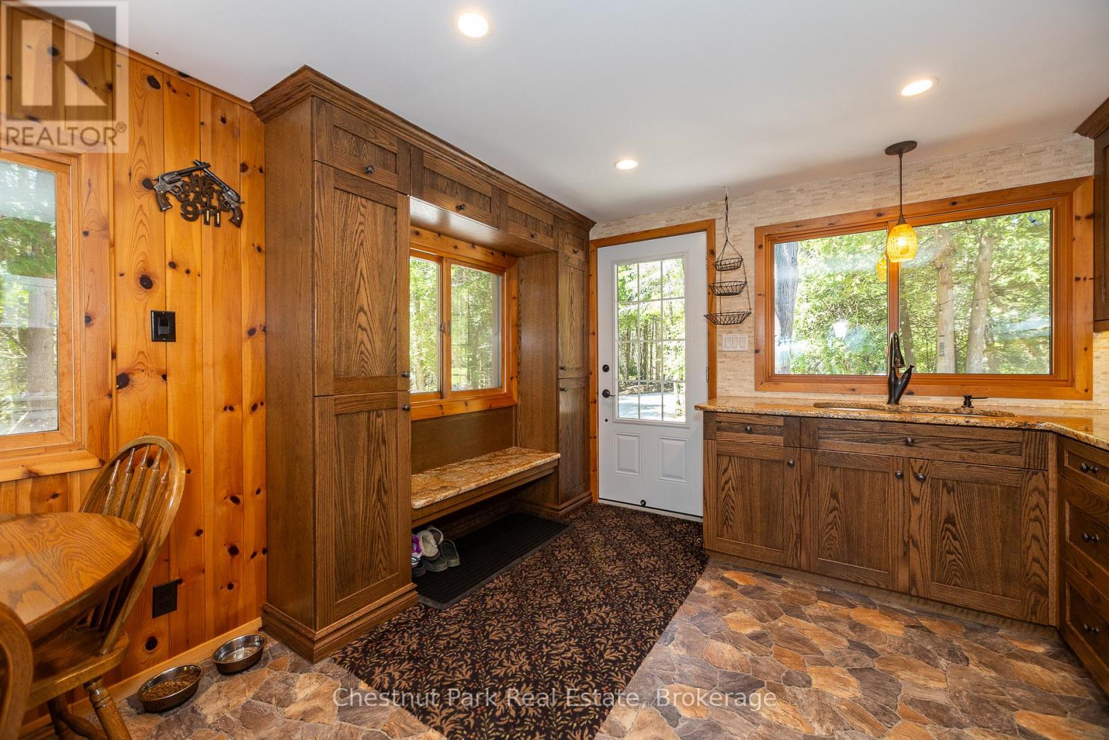 93 Borden Drive, Northern Bruce Peninsula, Ontario  N0H 2R0 - Photo 8 - X12018888