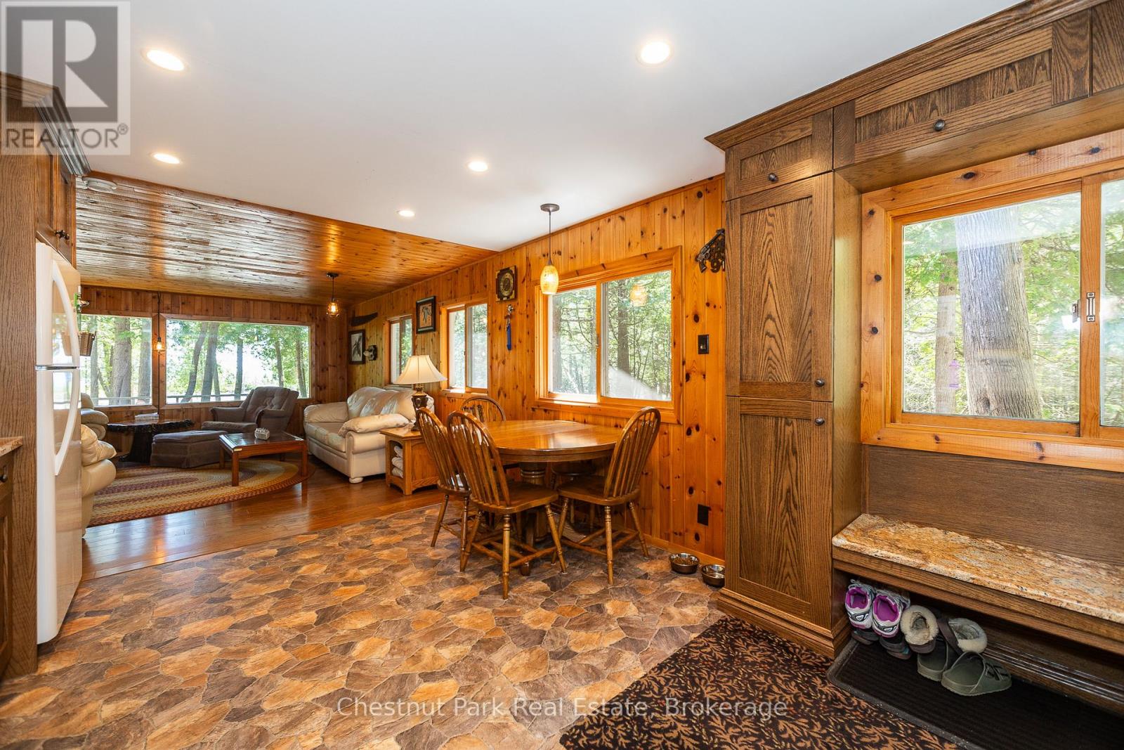 93 Borden Drive, Northern Bruce Peninsula, Ontario  N0H 2R0 - Photo 9 - X12018888