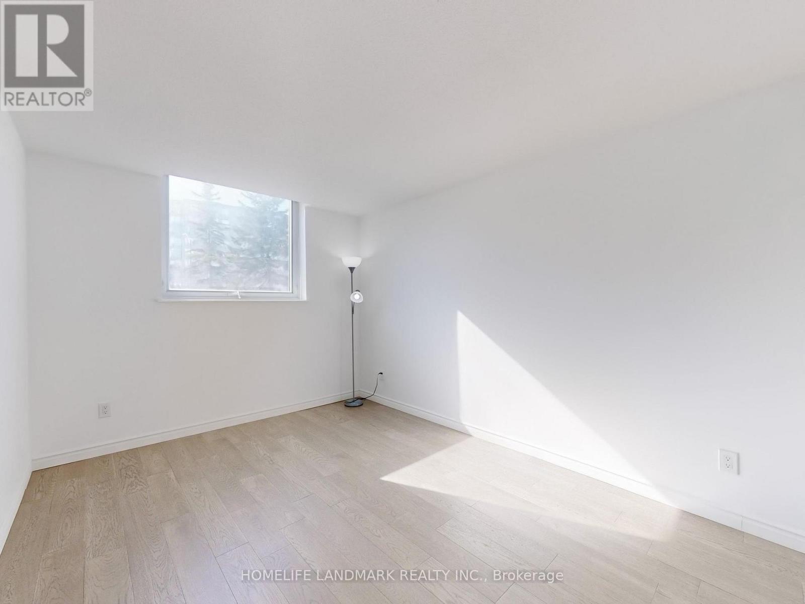 102 - 326 Major Mackenzie Drive E, Richmond Hill (Crosby), Ontario  L4C 8T4 - Photo 12 - N12019174