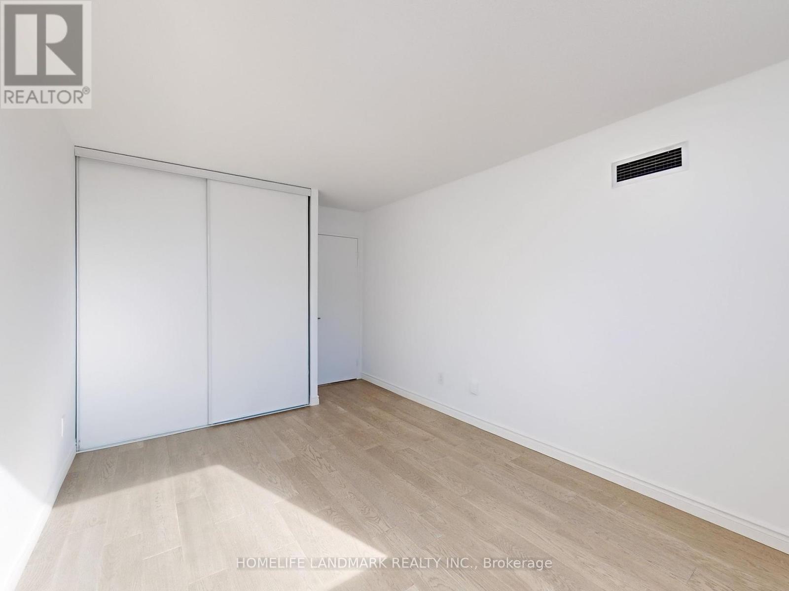 102 - 326 Major Mackenzie Drive E, Richmond Hill (Crosby), Ontario  L4C 8T4 - Photo 14 - N12019174