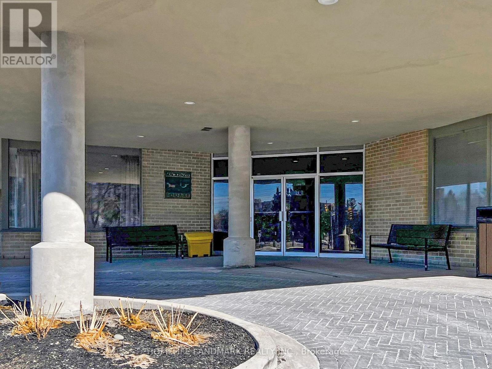 Property at 102 - 326 MAJOR MACKENZIE DRIVE E image 2