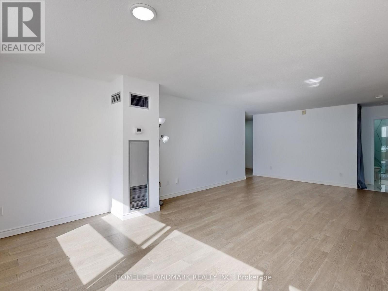 Property at 102 - 326 MAJOR MACKENZIE DRIVE E image 5