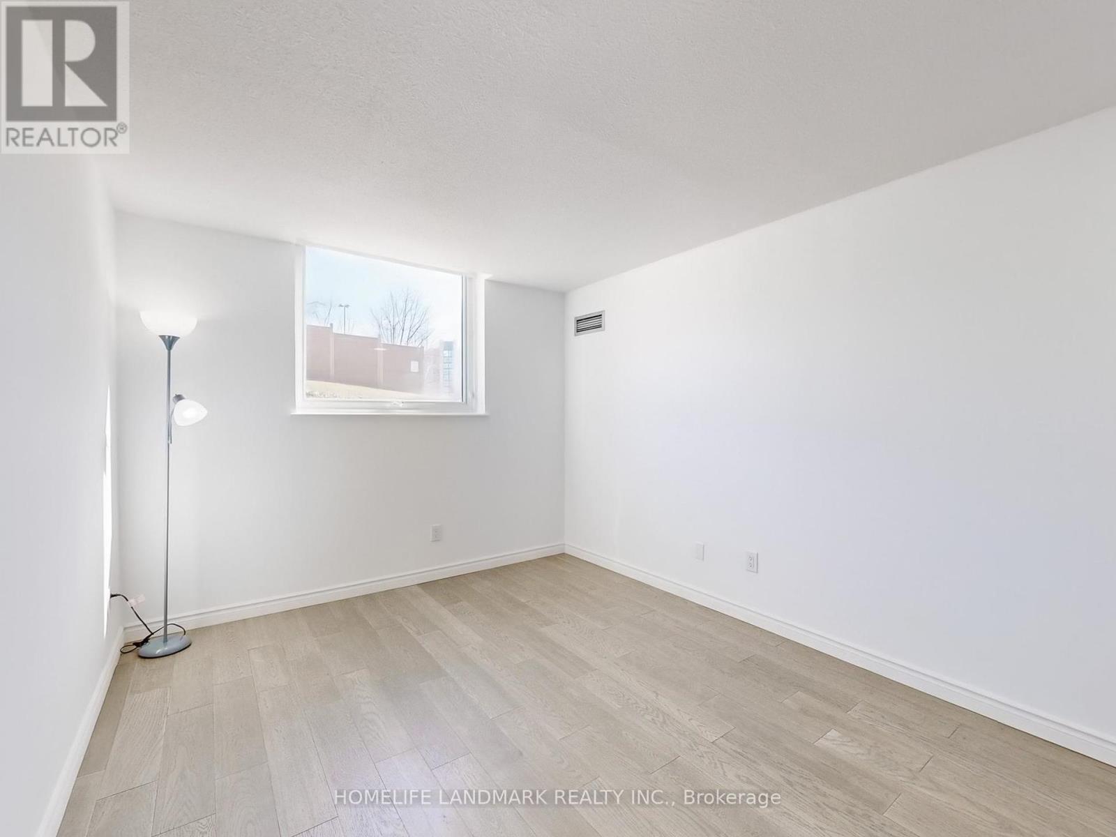 102 - 326 Major Mackenzie Drive E, Richmond Hill (Crosby), Ontario  L4C 8T4 - Photo 9 - N12019174
