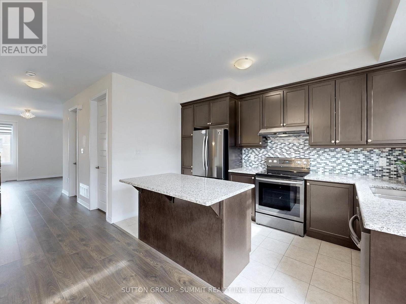 228 Harold Dent Trail, Oakville, Ontario  L6M 1S2 - Photo 10 - W12019216