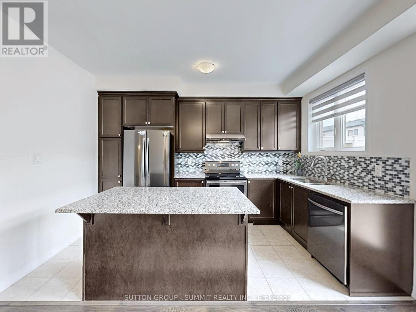228 Harold Dent Trail, Oakville, Ontario  L6M 1S2 - Photo 11 - W12019216