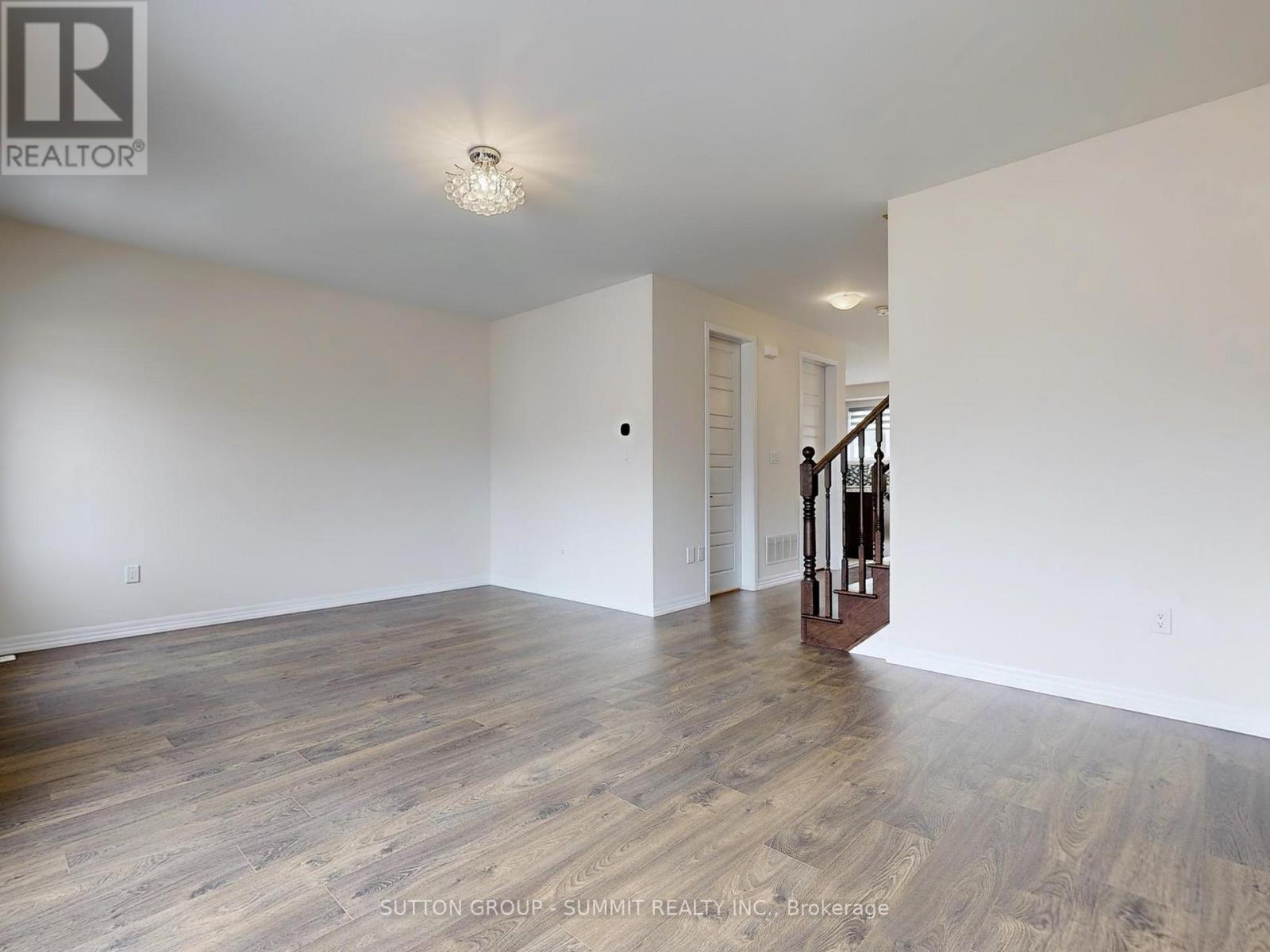 228 Harold Dent Trail, Oakville, Ontario  L6M 1S2 - Photo 4 - W12019216