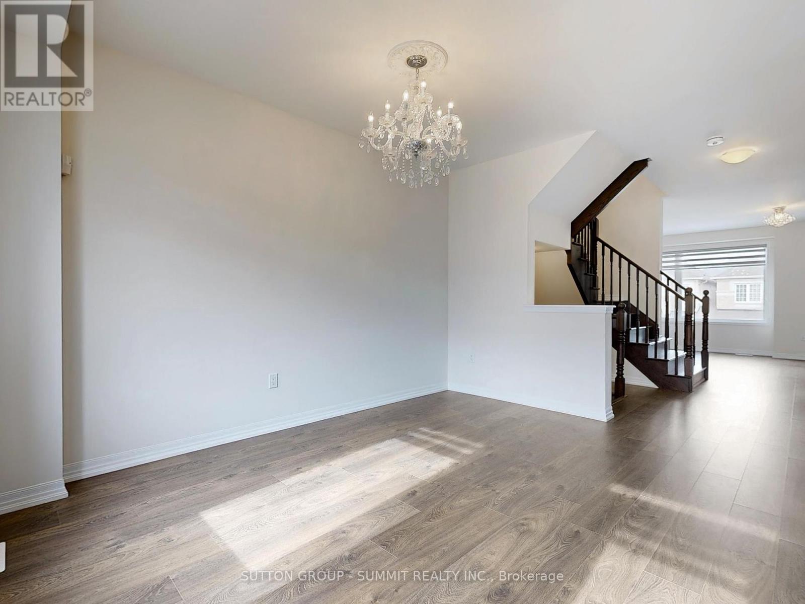 228 Harold Dent Trail, Oakville, Ontario  L6M 1S2 - Photo 9 - W12019216