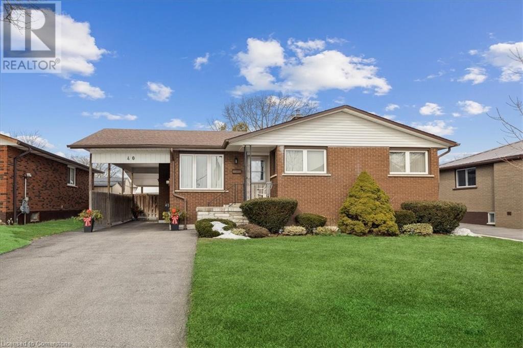 Property at 40 PURNELL Drive image 1